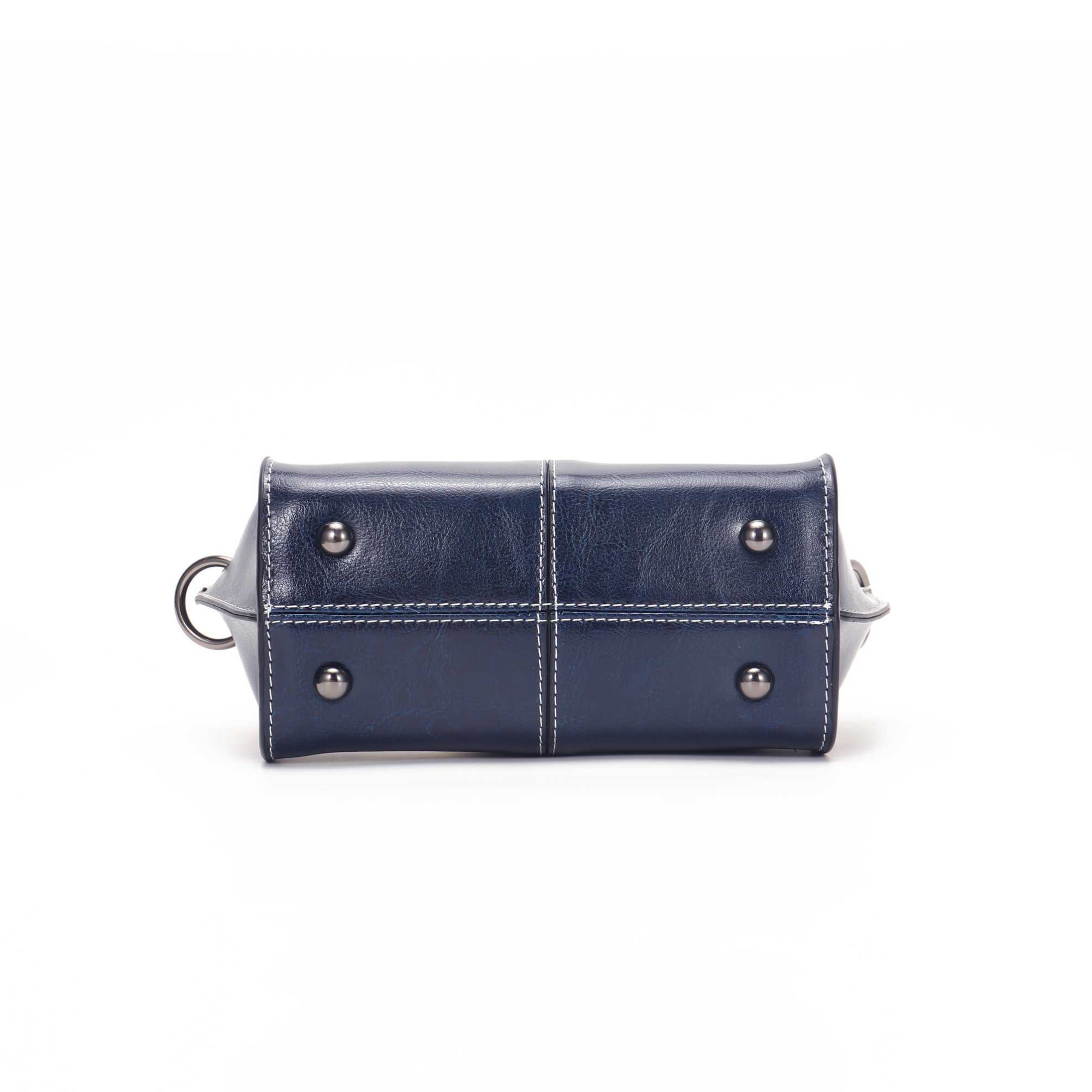MDBM Chatou Crossbody Leather Bag MDBM Chatou Crossbody Leather Bag